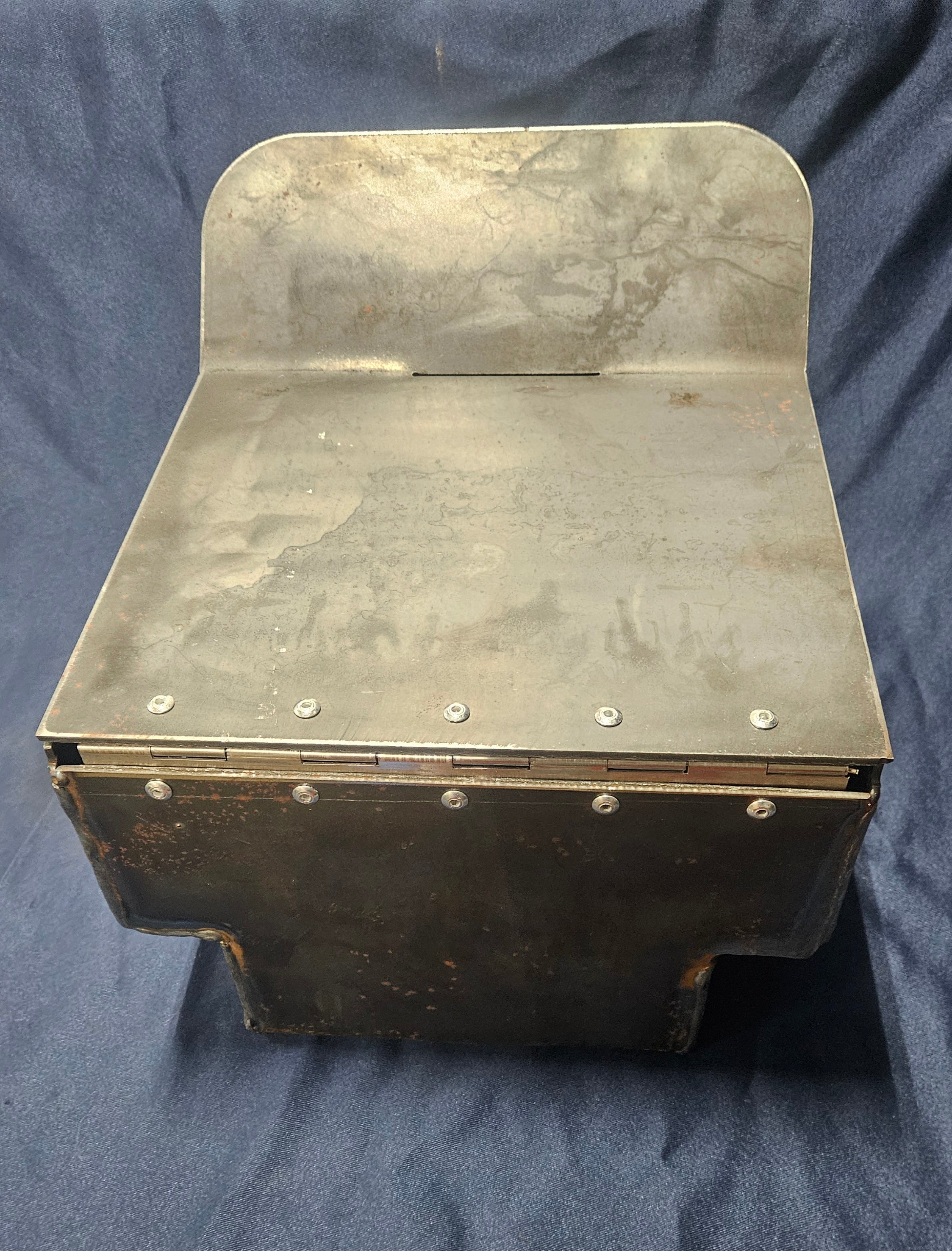 Steel Wide Frame 82 Series Seatbox
