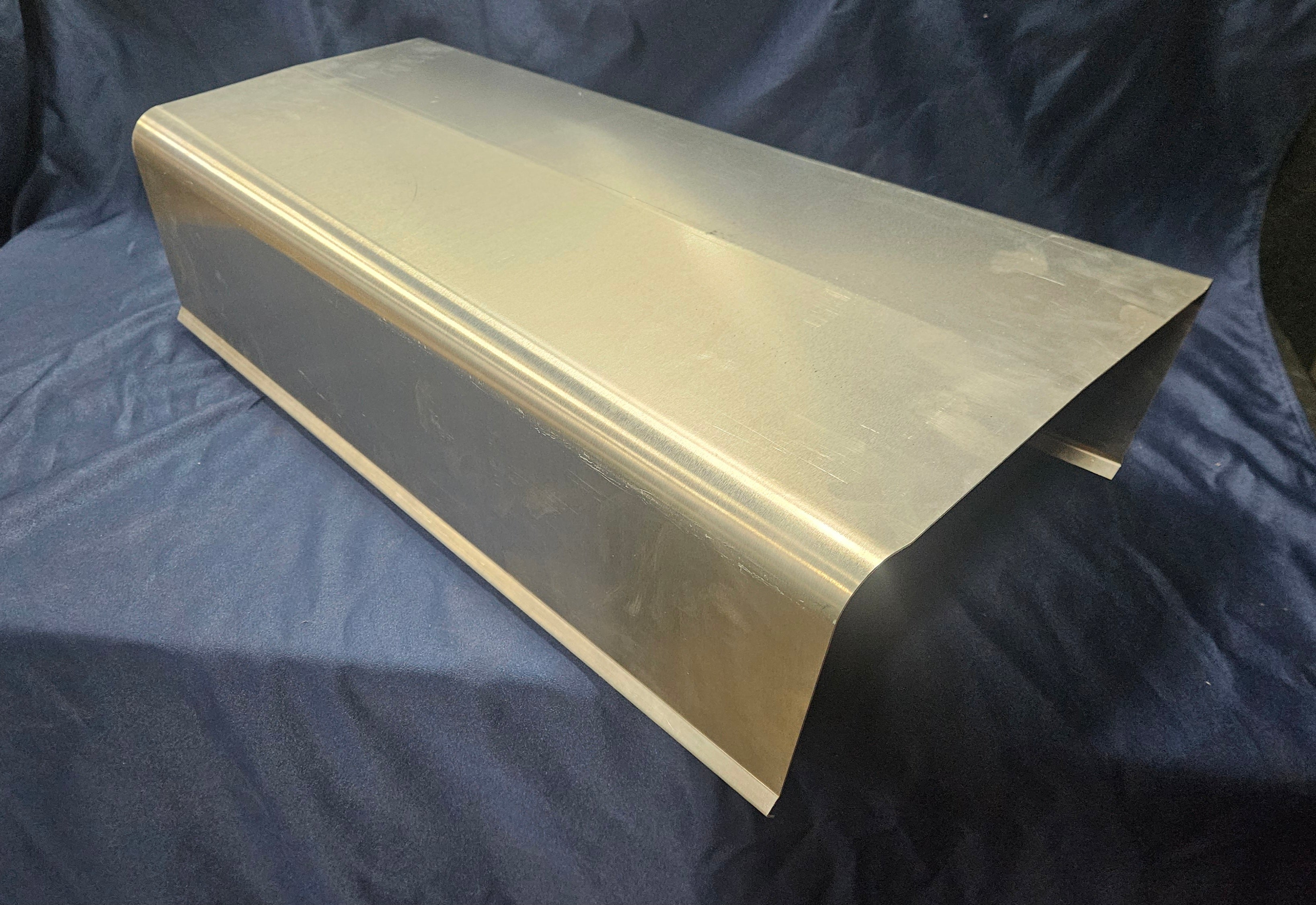 Aluminum 124, 147 Stock Length Hood