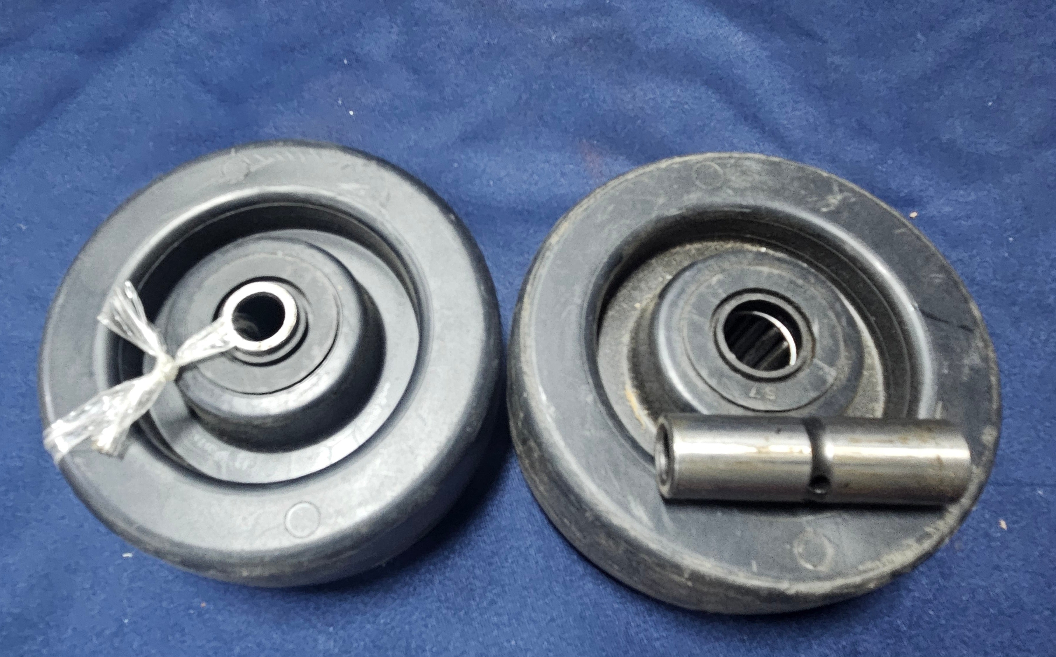 Hard Plastic 5 Inch Wheelie Wheels