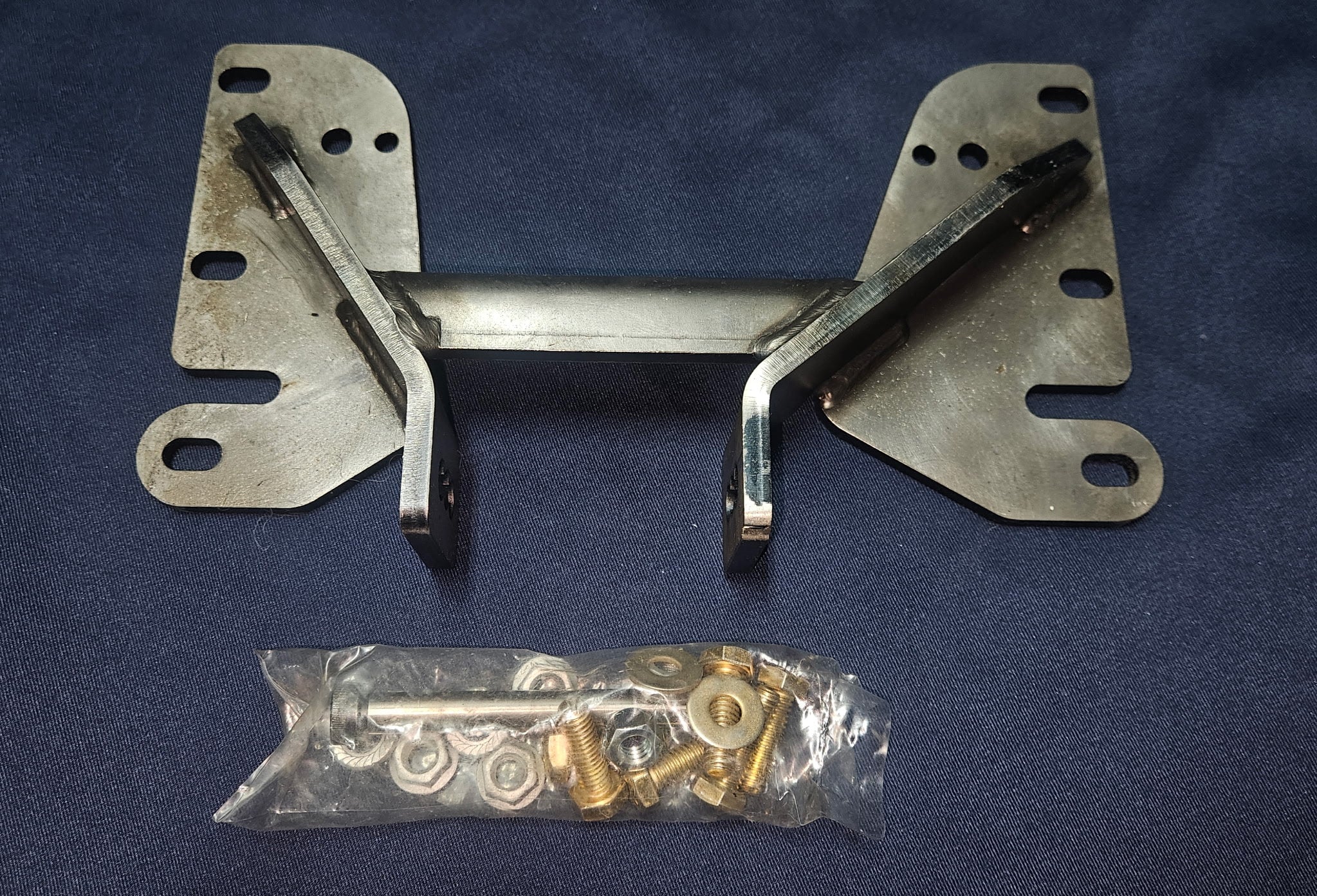 Hooker Heavy Duty Wide Frame Clutch Hanger
