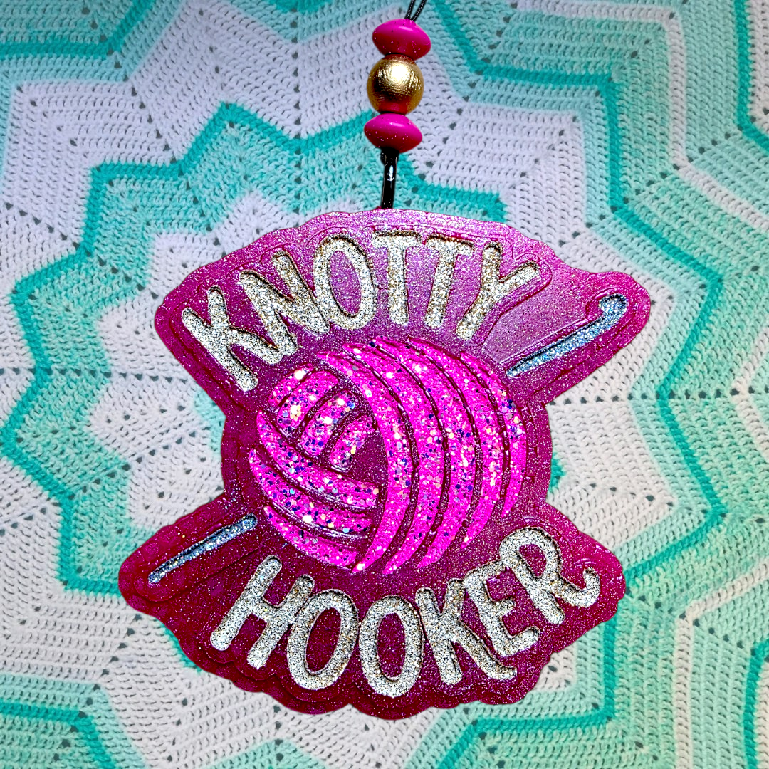 Knotty Hooker Freshie