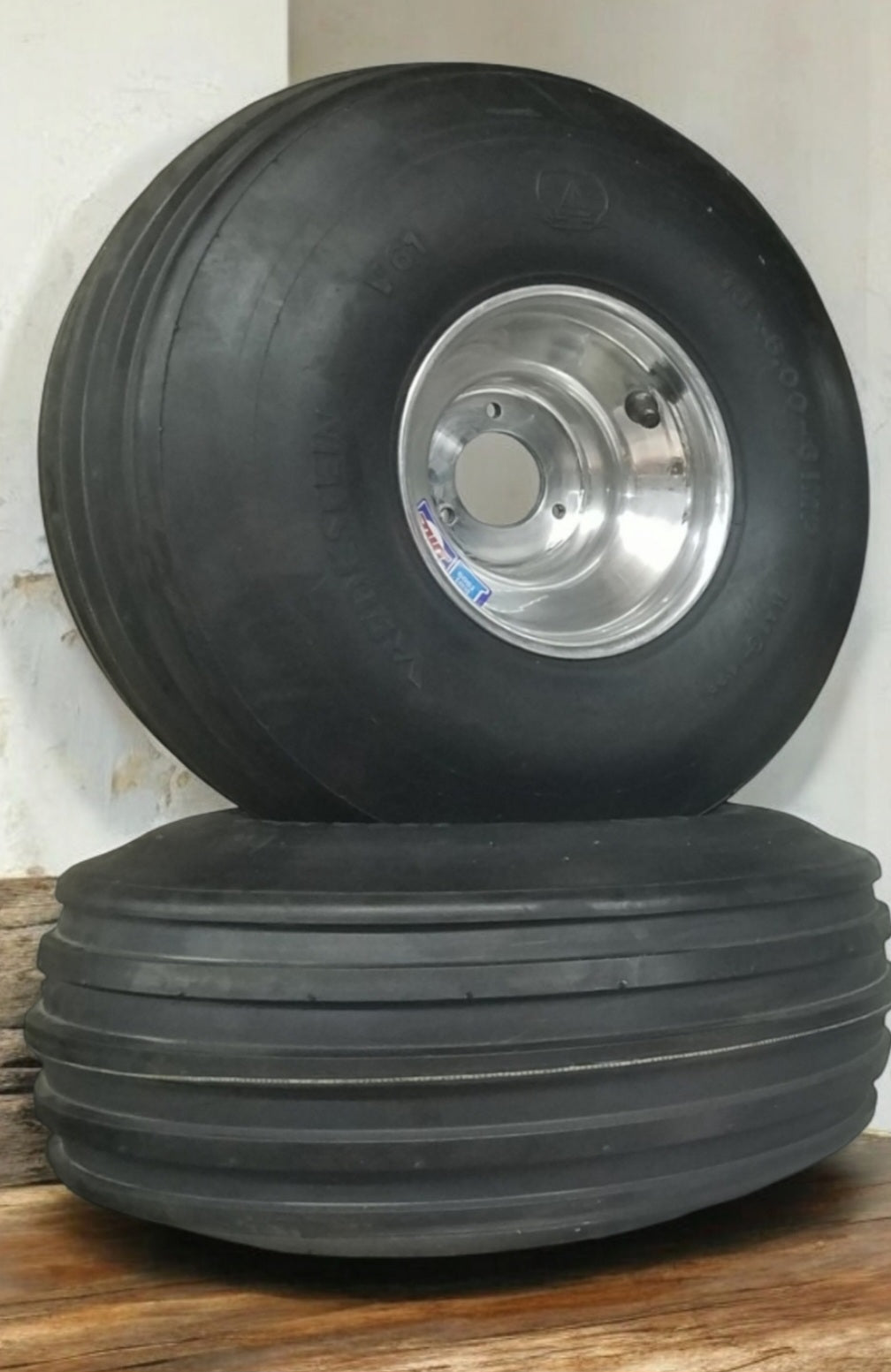 Douglas 6x5 Wheels With 15x6x6 V61 Tires